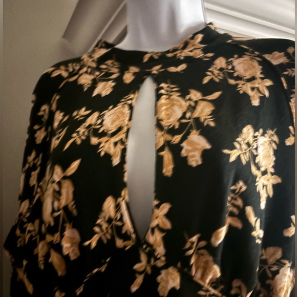 Free People Dinner Party Keyhole Black Multi Long Sleeve Top XL NWT - Picture 7 of 11